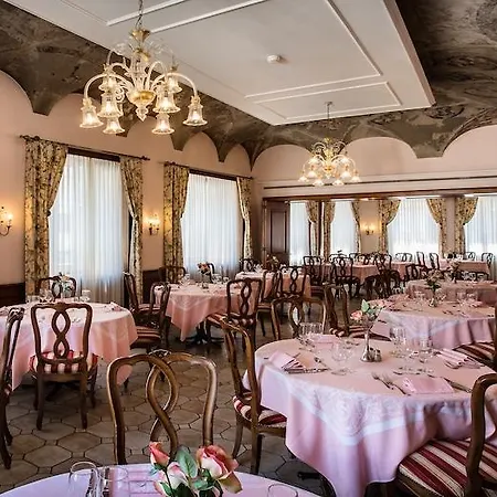 Easyrooms Dell'angelo Auberge de jeunesse *