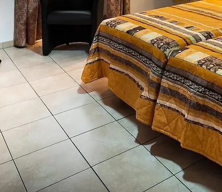 Easyrooms Dell'angelo Hostal